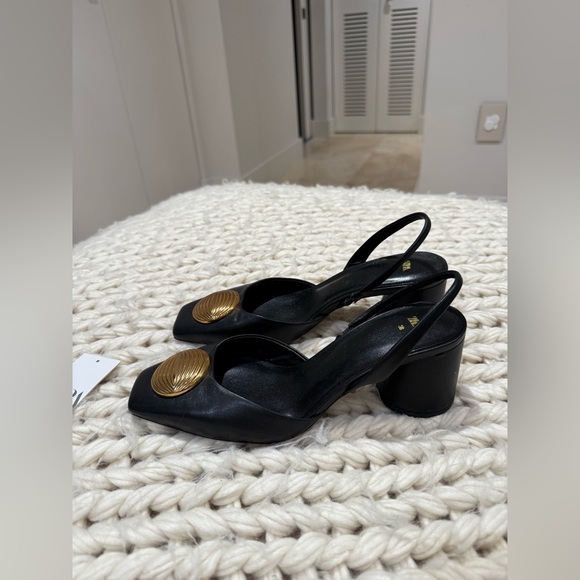 NEW ZARA limited edition Black and Gold Women's Loafers-Sandals size 38/7,5 us - Picture 7 of 17